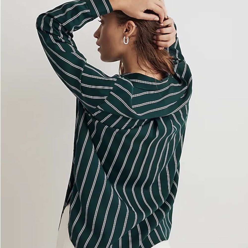 Madewell Satin Oversized Boyshirt in Stripe - Picture 2 of 5